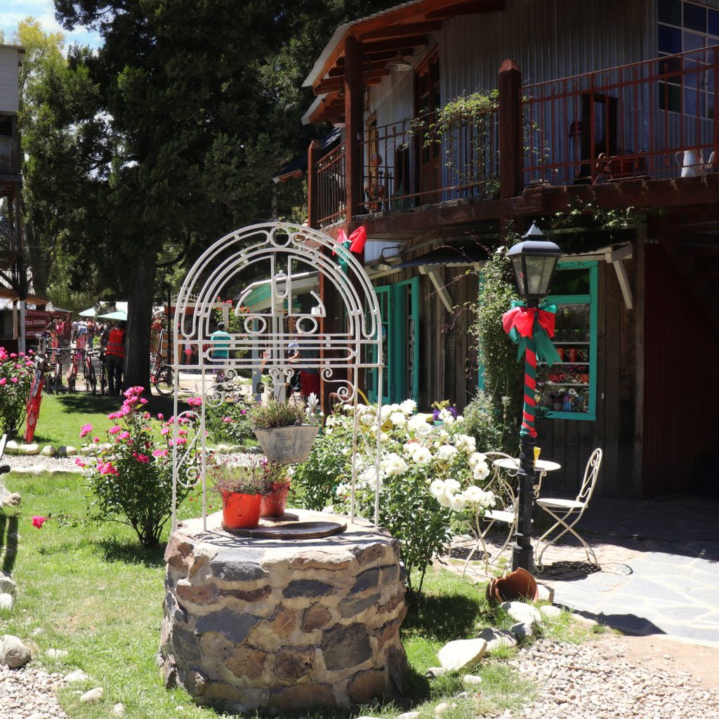 paseo de artesanos colonia suiza